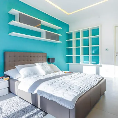 Villa Luxury Emilly - Pool, Sauna And Jacuzzi